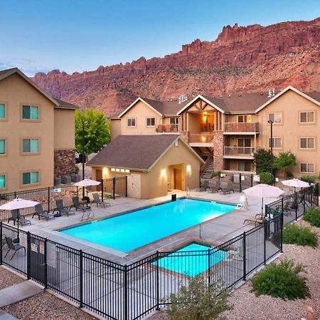 6L Top Floor Redcliff Condo, Pool & Hot Tub Моаб Екстер'єр фото